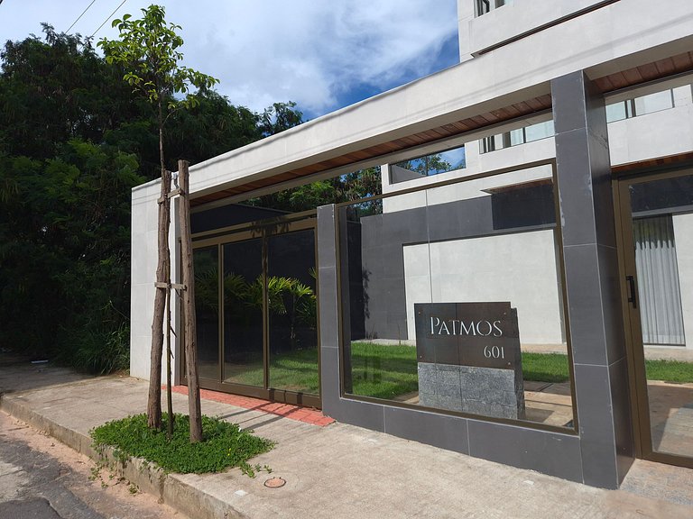 Studio novo e charmoso no coração nobre do Buritis